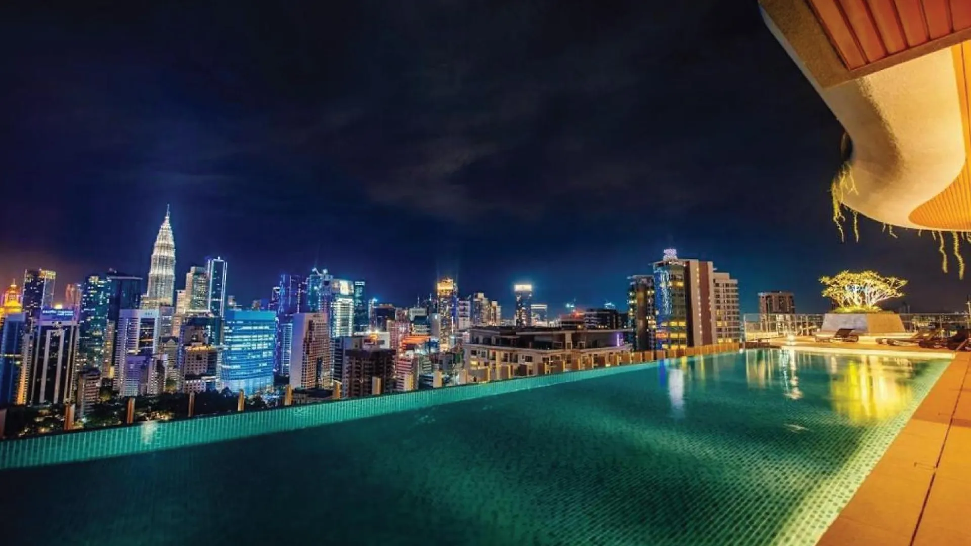 Ceylonz Suites Kl Tower View Bukit Bintang Kuala Lumpur 0*,