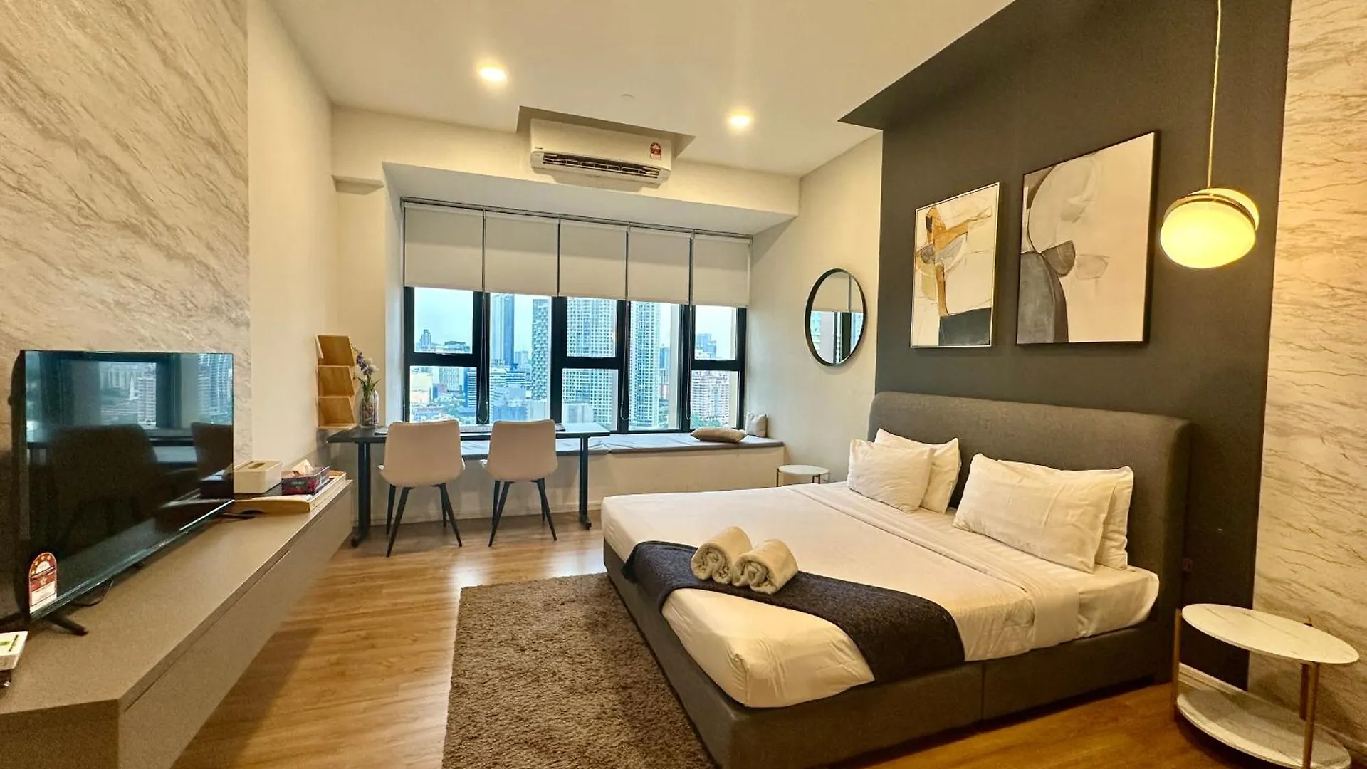 Ceylonz Suites Kl Tower View Bukit Bintang Kuala Lumpur Ma­lay­sia