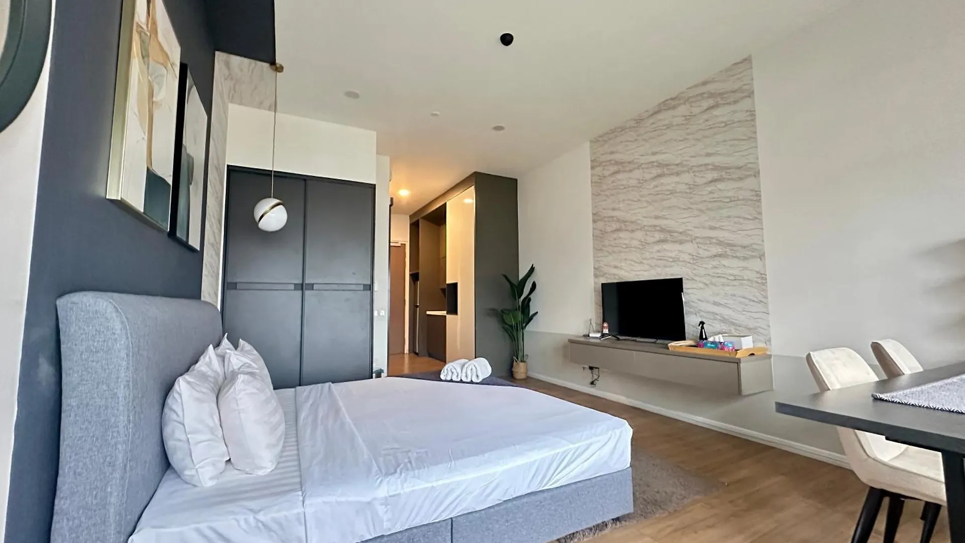 Apartment Ceylonz Suites Kl Tower View Bukit Bintang Kuala Lumpur