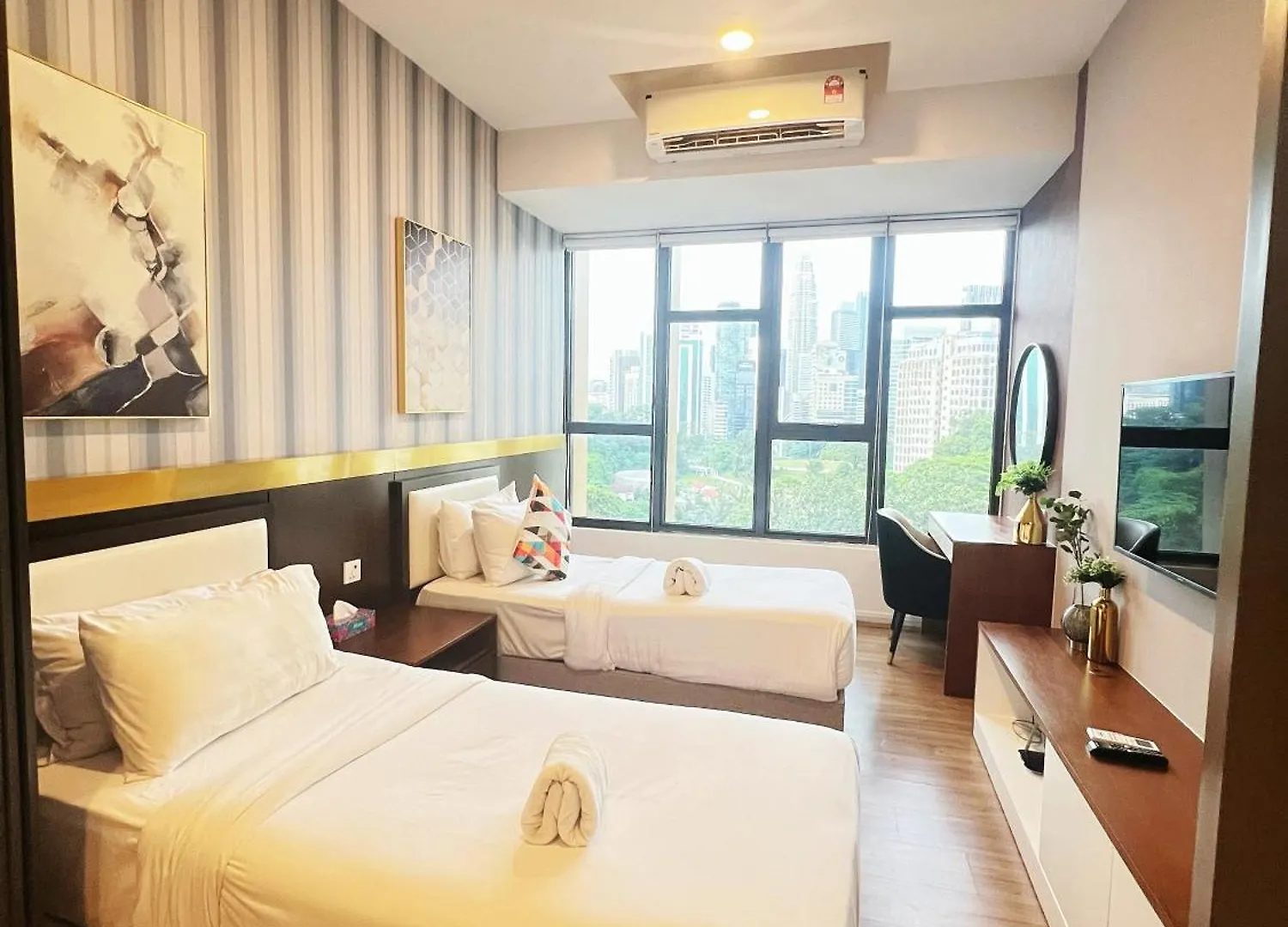 Apartment Ceylonz Suites Kl Tower View Bukit Bintang Kuala Lumpur