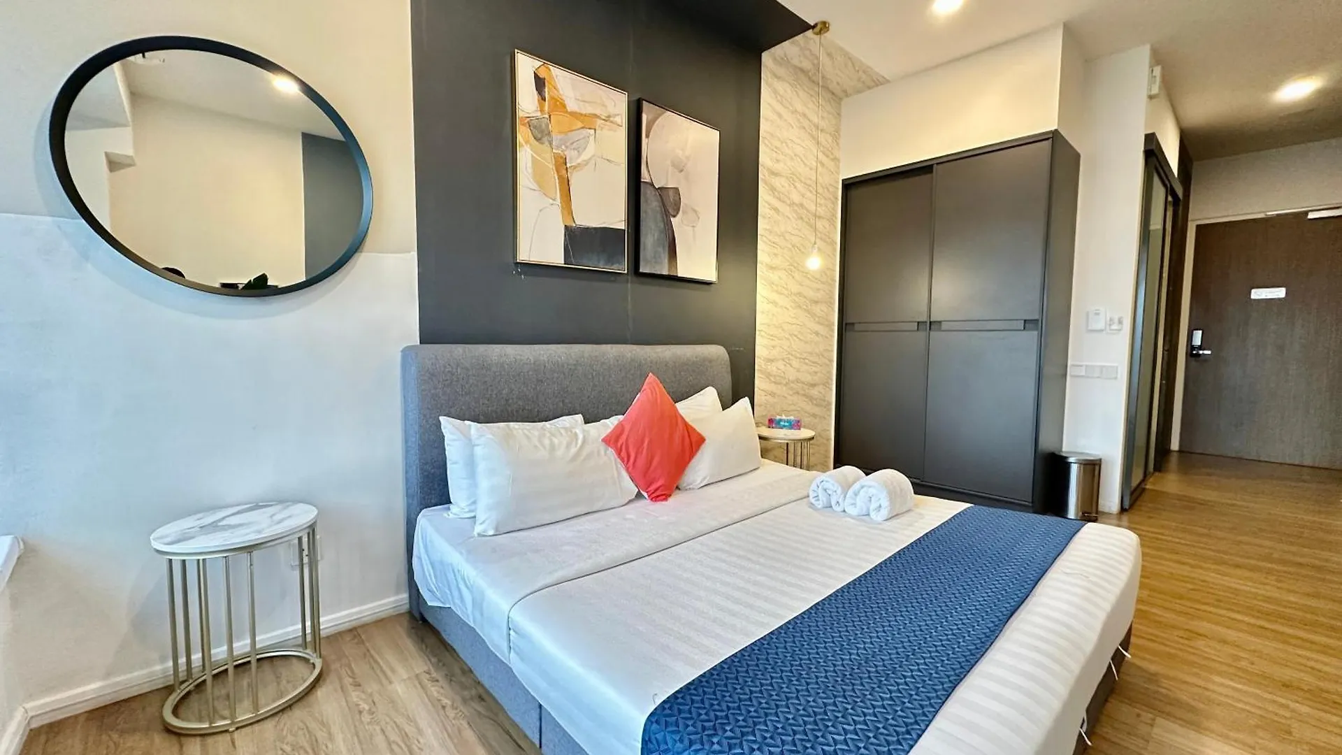 Apartment Ceylonz Suites Kl Tower View Bukit Bintang Kuala Lumpur Malaysia